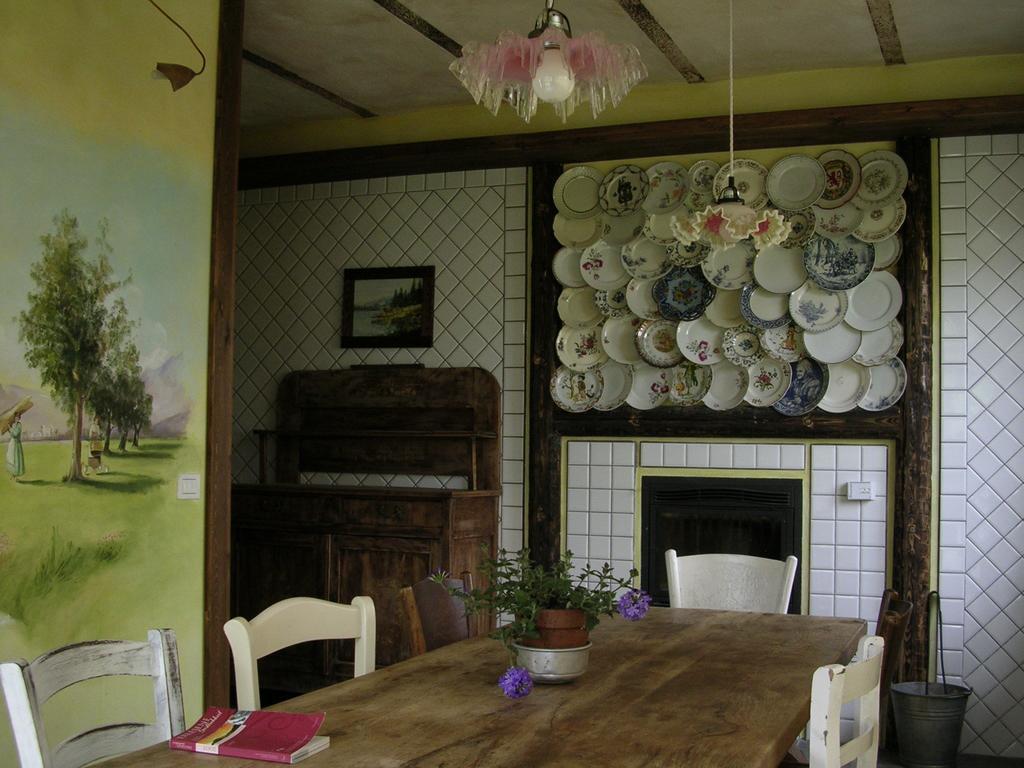 La Commedia Della Pentola Guest House Lu (Piedmont) Стая снимка